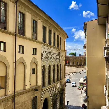 Date In Ponte Vecchio Apartamento