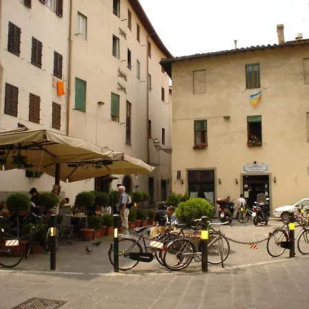 Date In Ponte Vecchio *